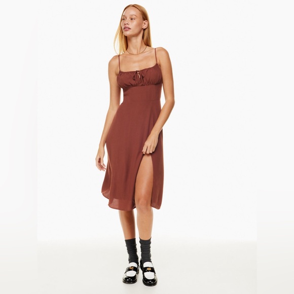 Aritzia Delilah Midi Dress - Picture 3 of 3